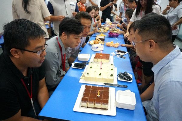 153751816553015137BB.jpg DSC05249.JPG